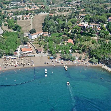 Ferienwohnung Le Maree Azzurra Porto Azzurro Exterior foto